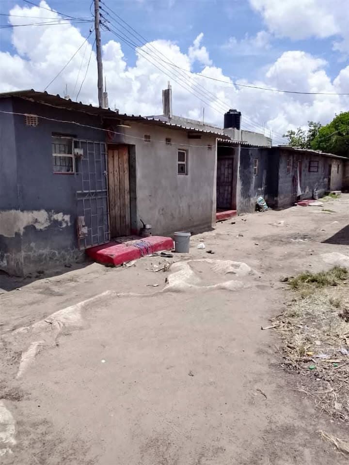 House for sale in johlaing DON'T MISS THIS OPPORTUNITY, Business flats for sale in Johnlaing near