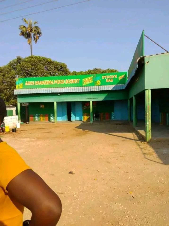 QUICK SALE ROAD FRONTAGE SHOPS IN CHONGWE TOWN ALONG GREAT EAST ROAD QUICK SALE ROAD FRONTAGE SHOPS