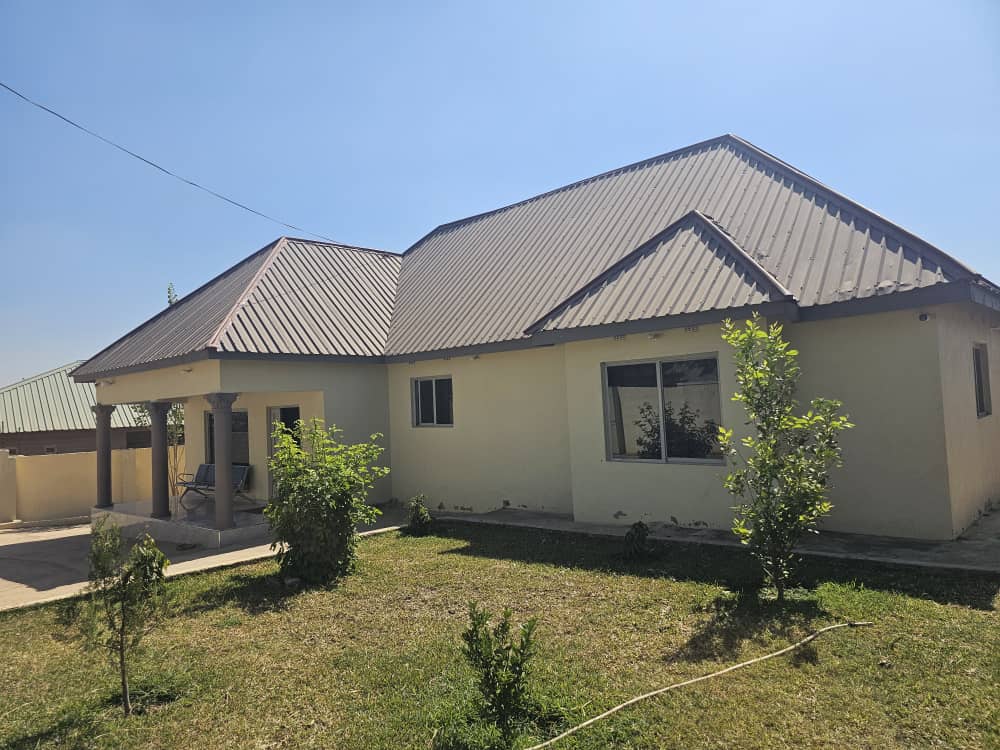 3 BEDROOM HOUSE FOR SALE IN ZANIMUONE WEST